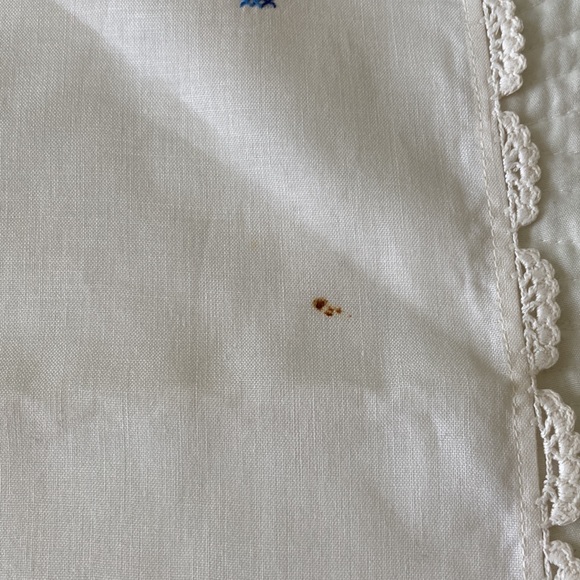 Vintage Italian Tablecloth Handmade Embroidered lace and doily details Square - Picture 9 of 12